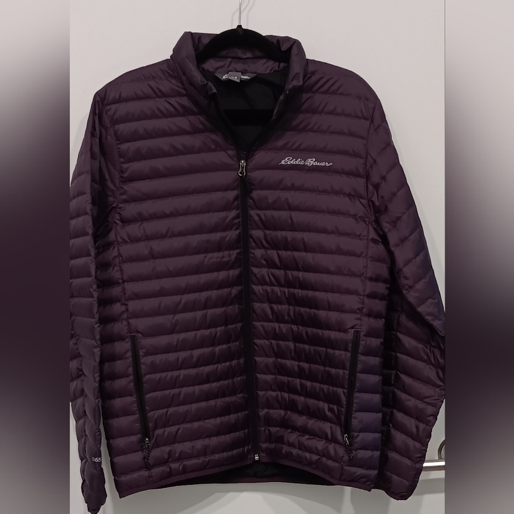 Eddie Bauer Men's Quilted Puffer Jacket in Plum